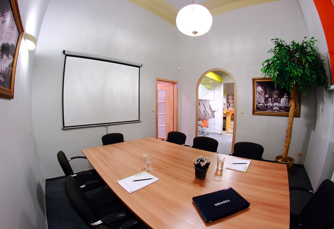 Flexible Day Pass in Business Lab Nowy Świat with Natural Light interior photo 10