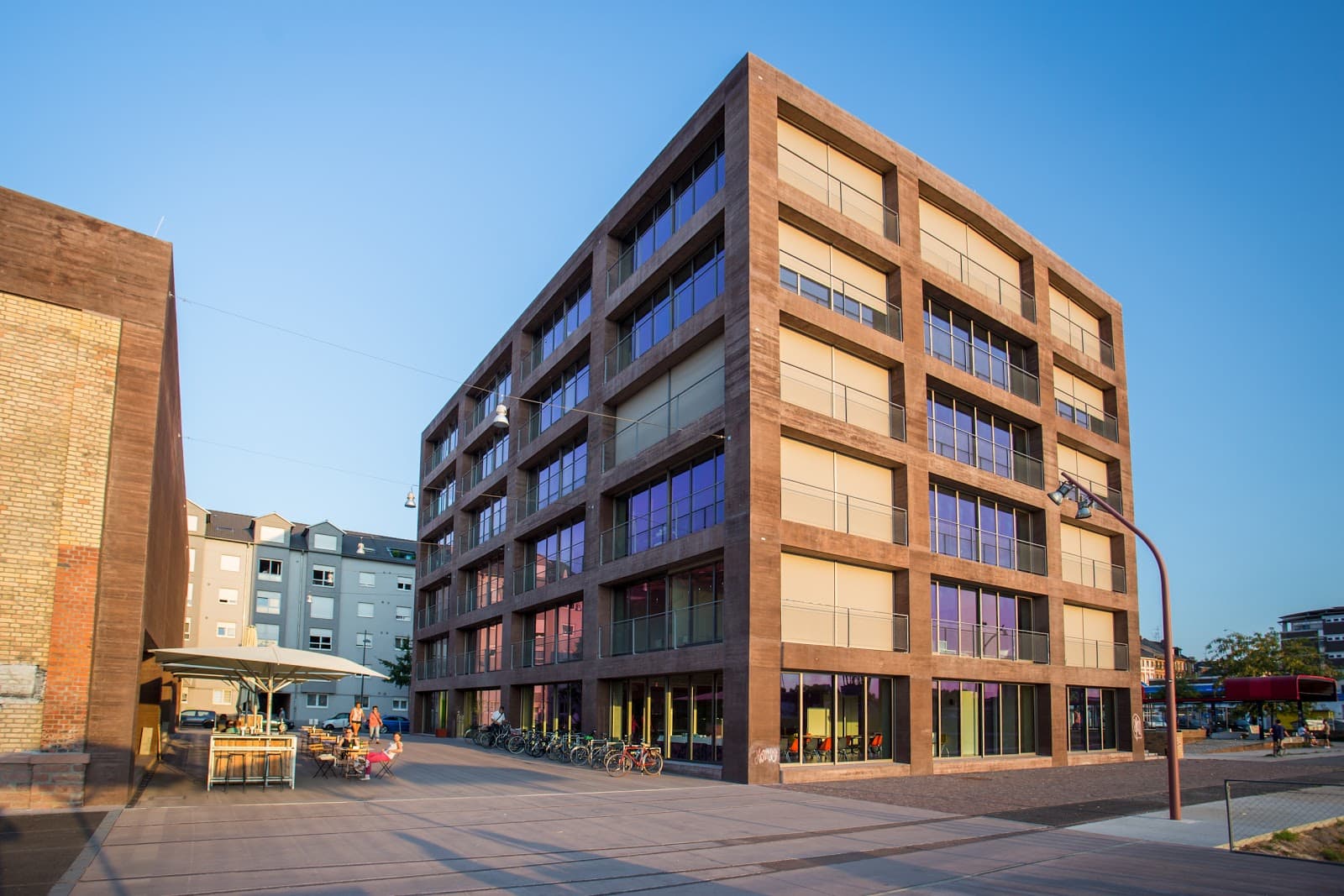 Premium Day Pass at Goodspaces Dockdrei Mannheim - River View & Networking interior photo 5