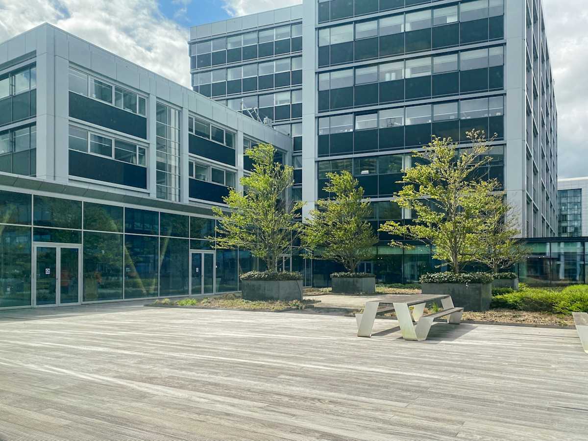 Regus The Base B