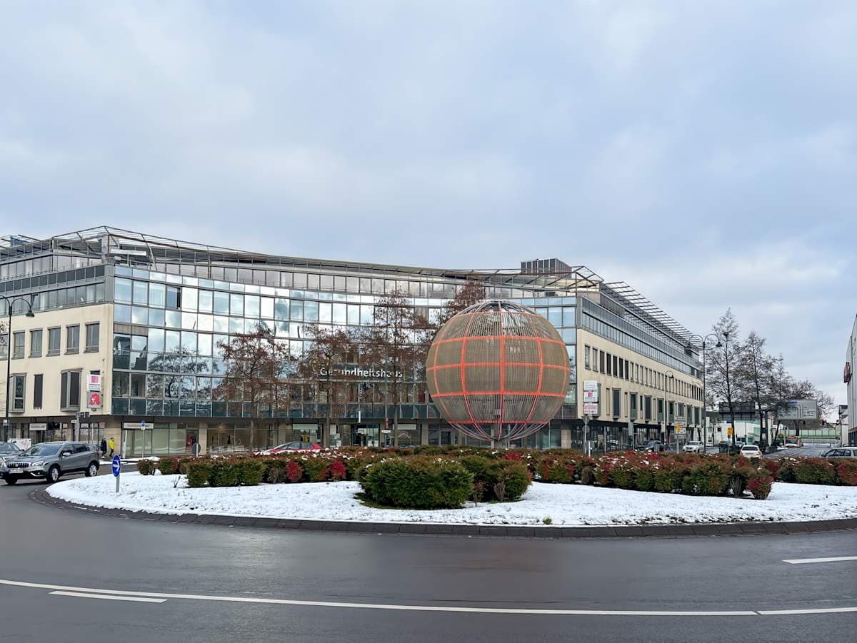 Regus Leverkusen, Globe