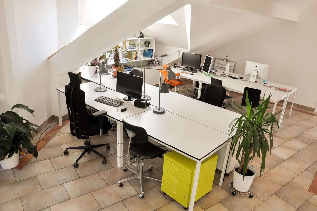 DeepSpace Coworking