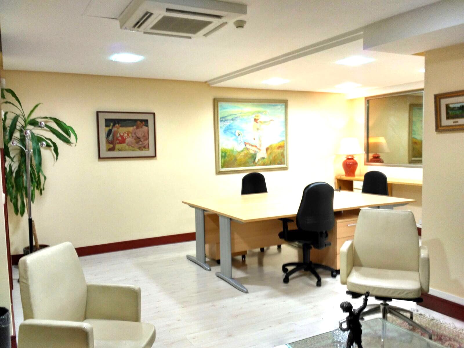Centro de Negocios Samaná