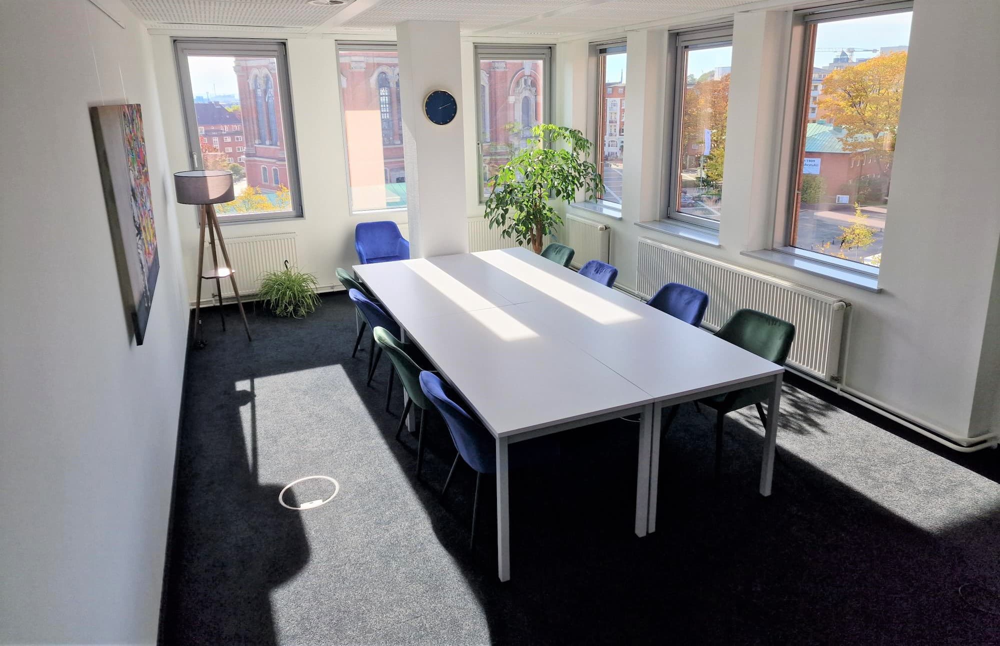 Hamburg Business Center: Your Professional Coworking Space in Hamburg interior photo 17