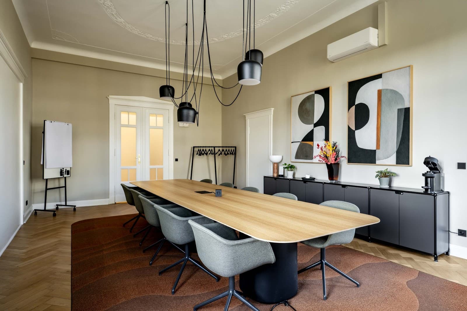Office Club Berlin Kurfürstendamm