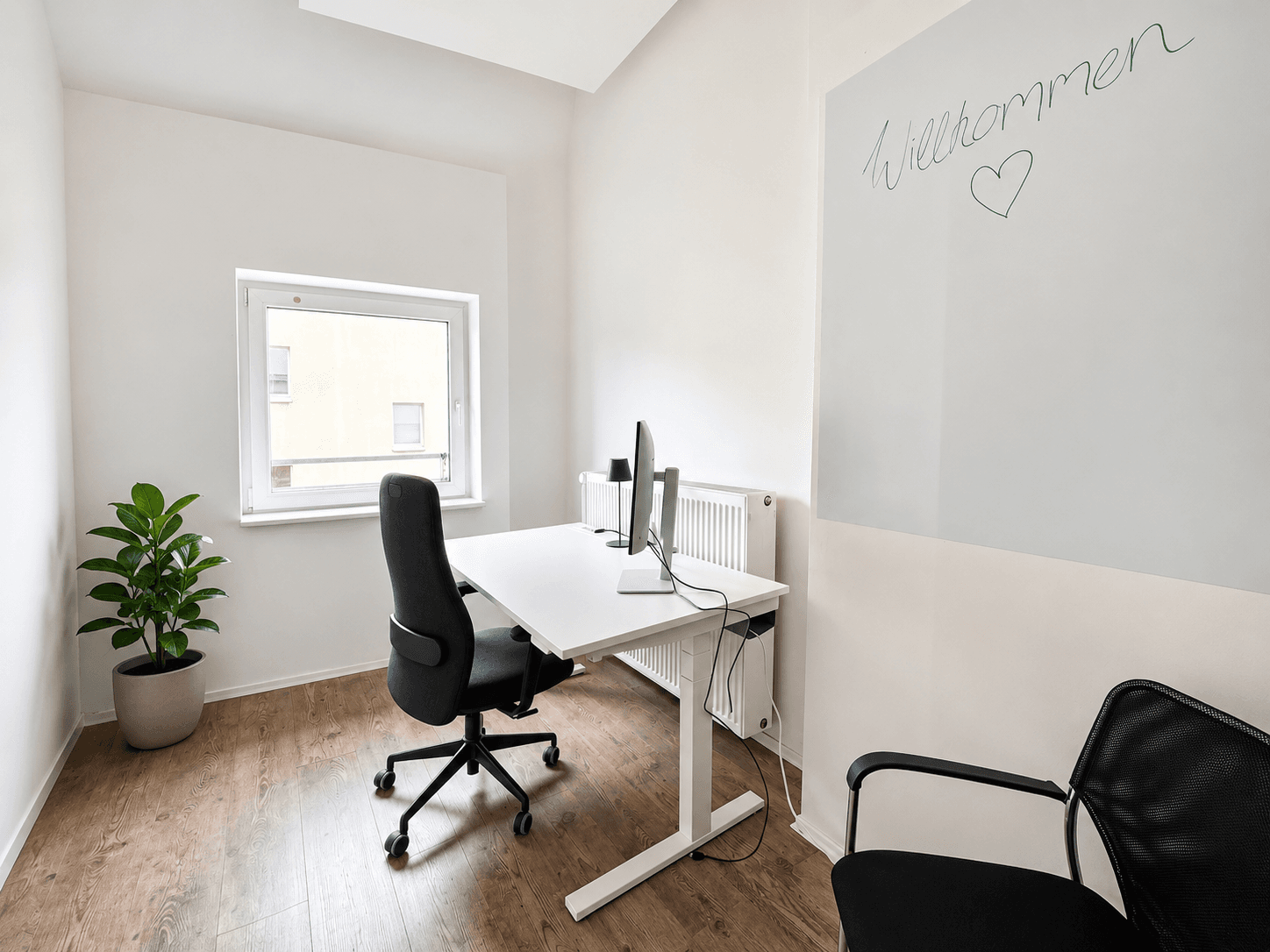 5th Floor - Meeting Room (M) interior photo 6