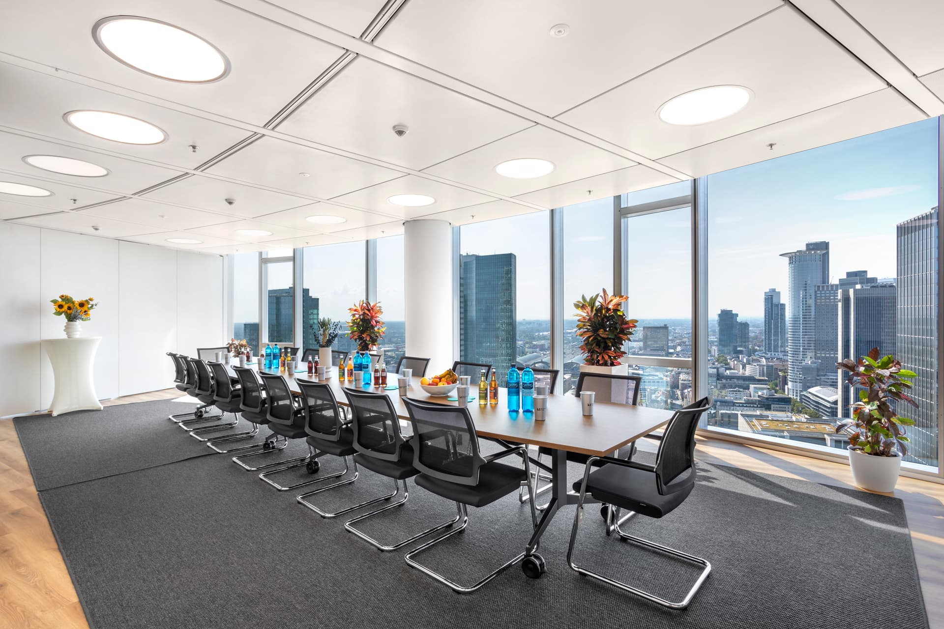 k1 BusinessClub Main Tower | Coworking & Private Offices interior photo 3