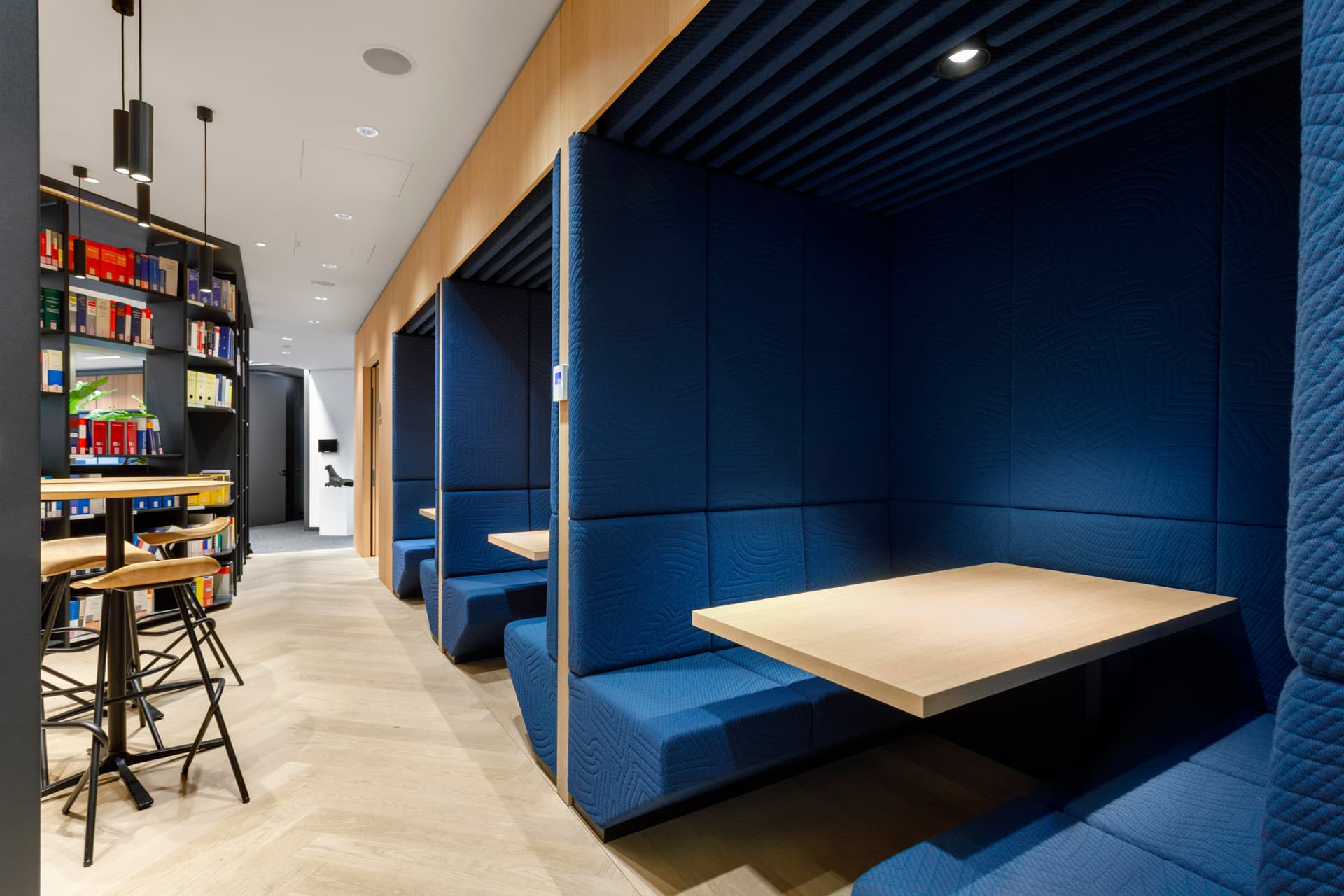 k1 BusinessClub Hauptwache | Coworking & Private Offices interior photo 3