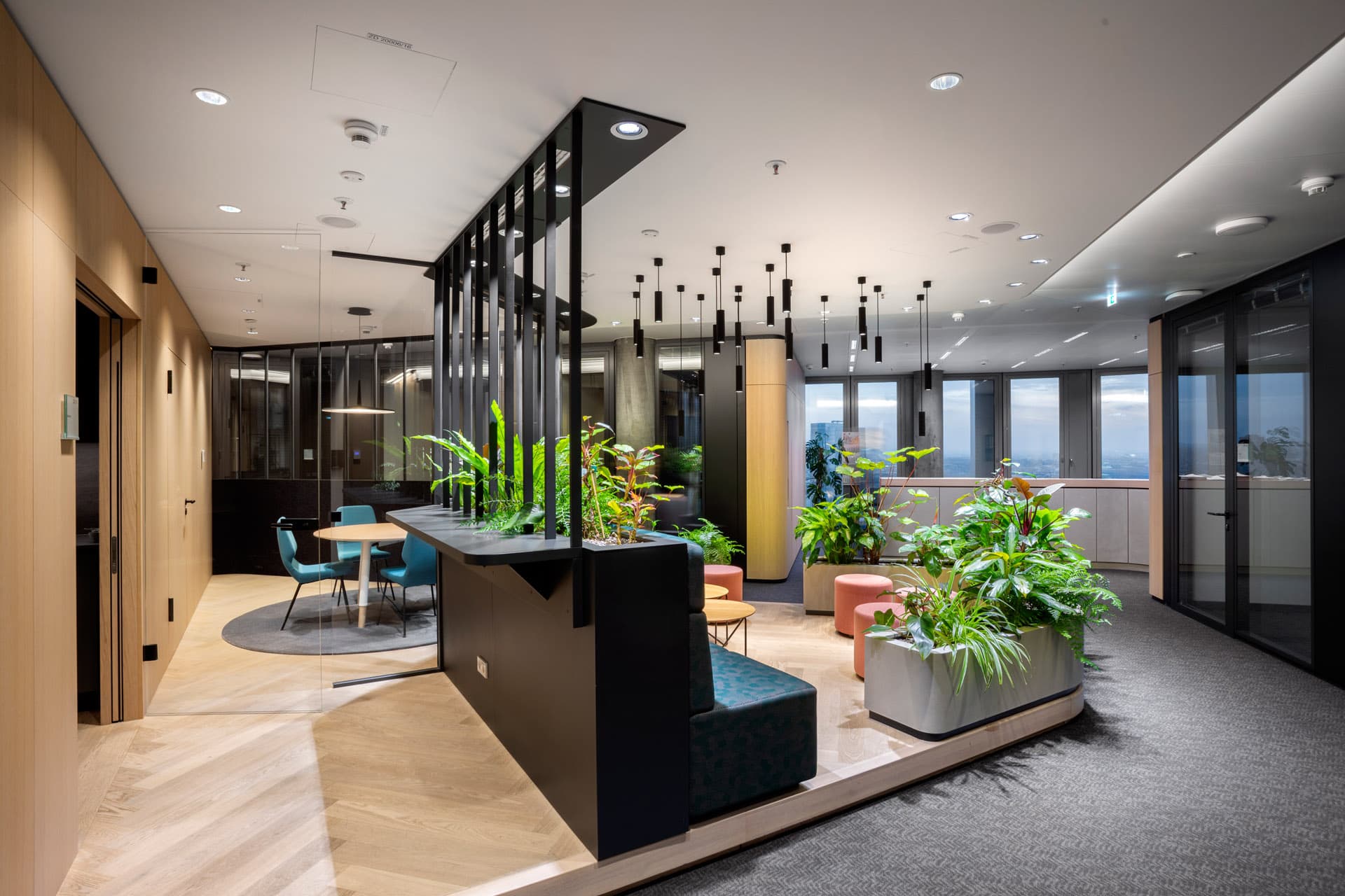 k1 BusinessClub Hauptwache | Coworking & Private Offices interior photo 6