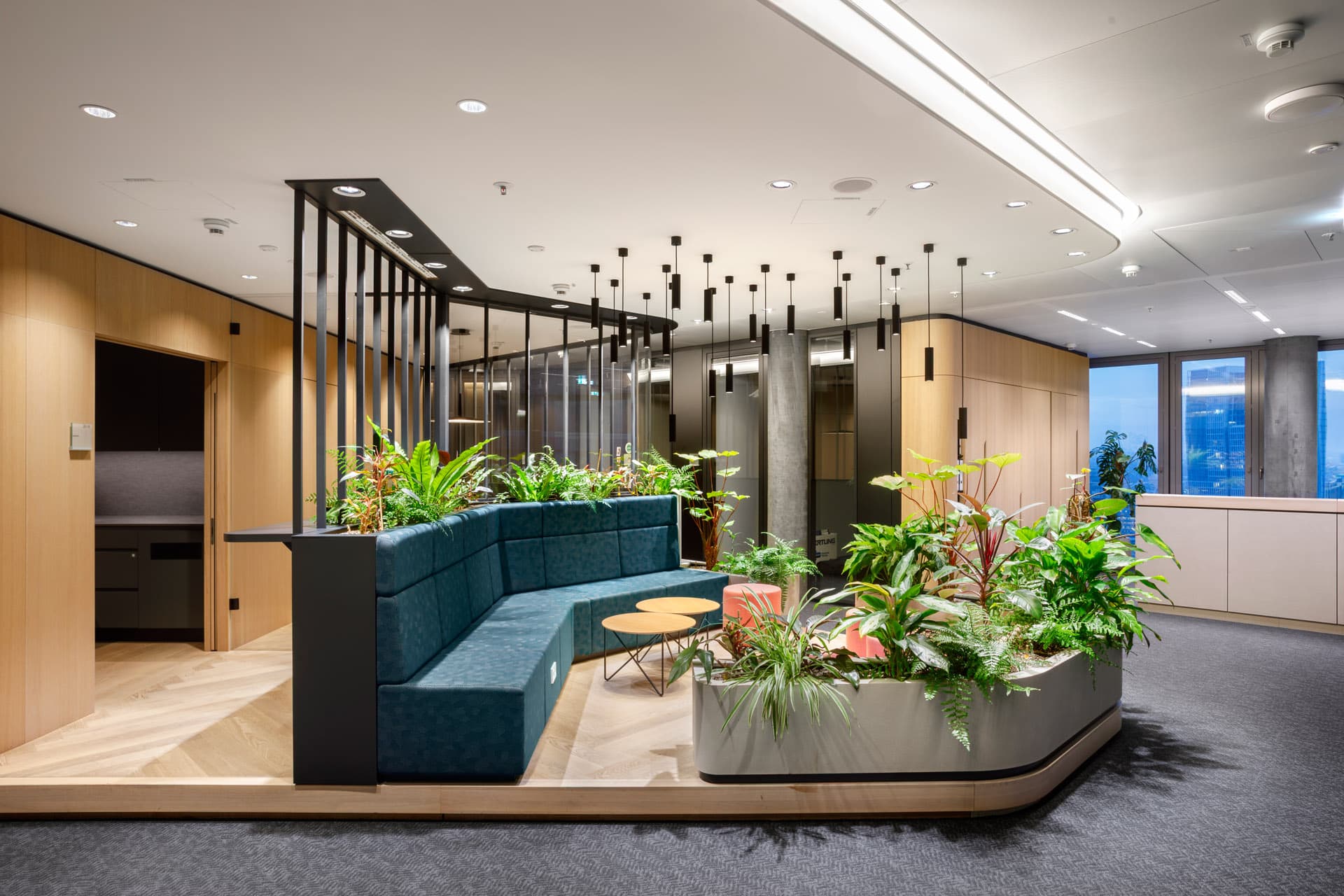 k1 BusinessClub Hauptwache | Coworking & Private Offices interior photo 7