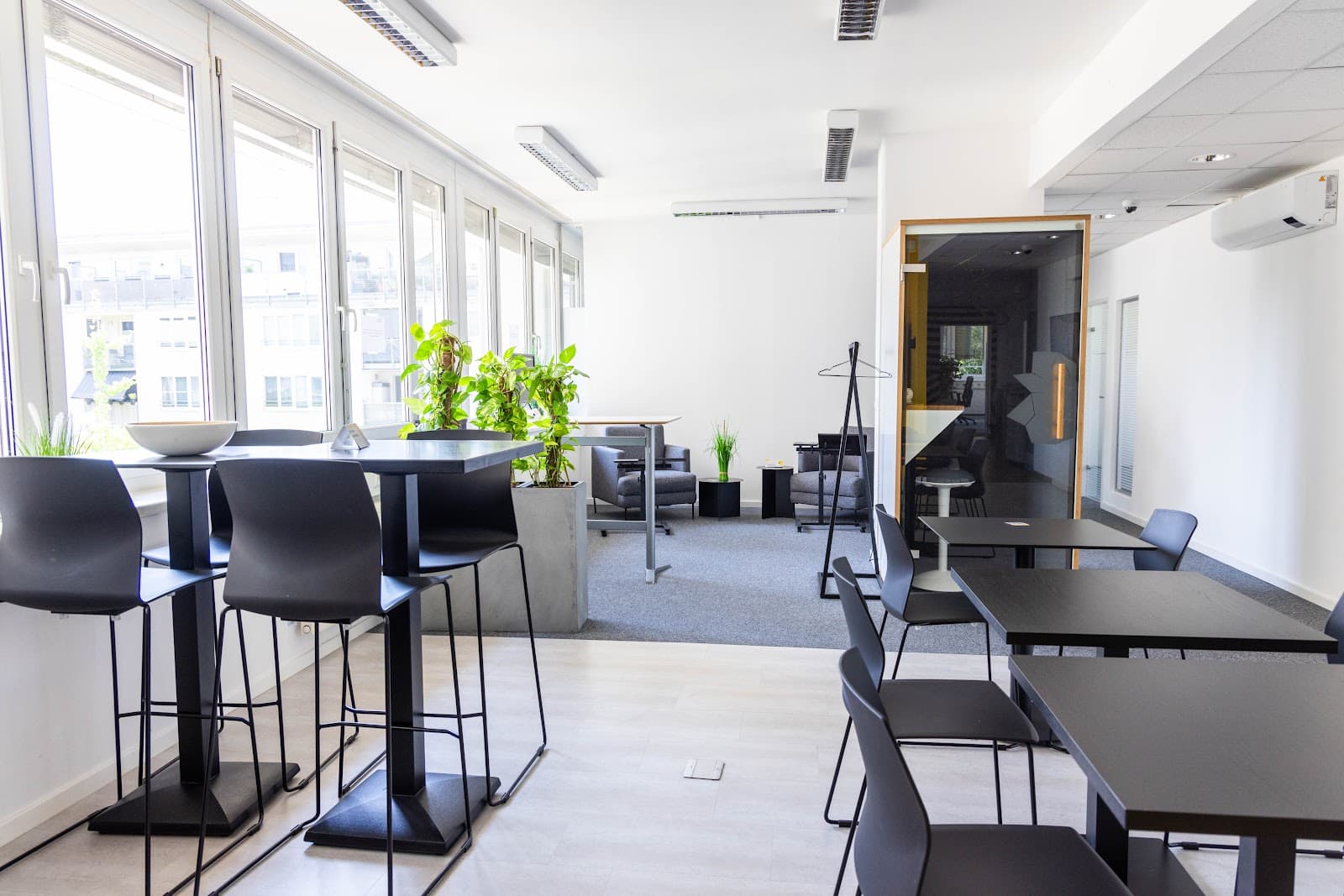 andys.cc - Büros & Coworking in 1230 Wien interior photo 1