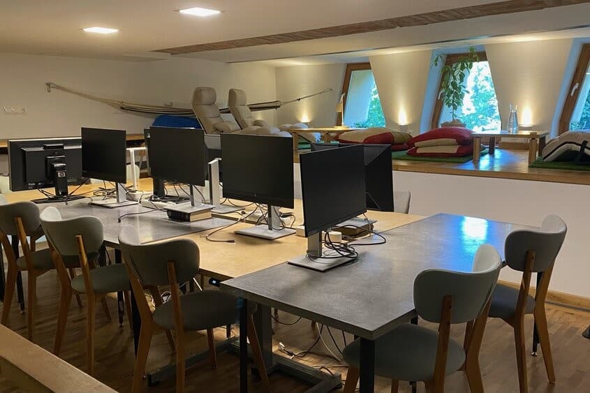 Baobab Coworking Oasis interior photo 2