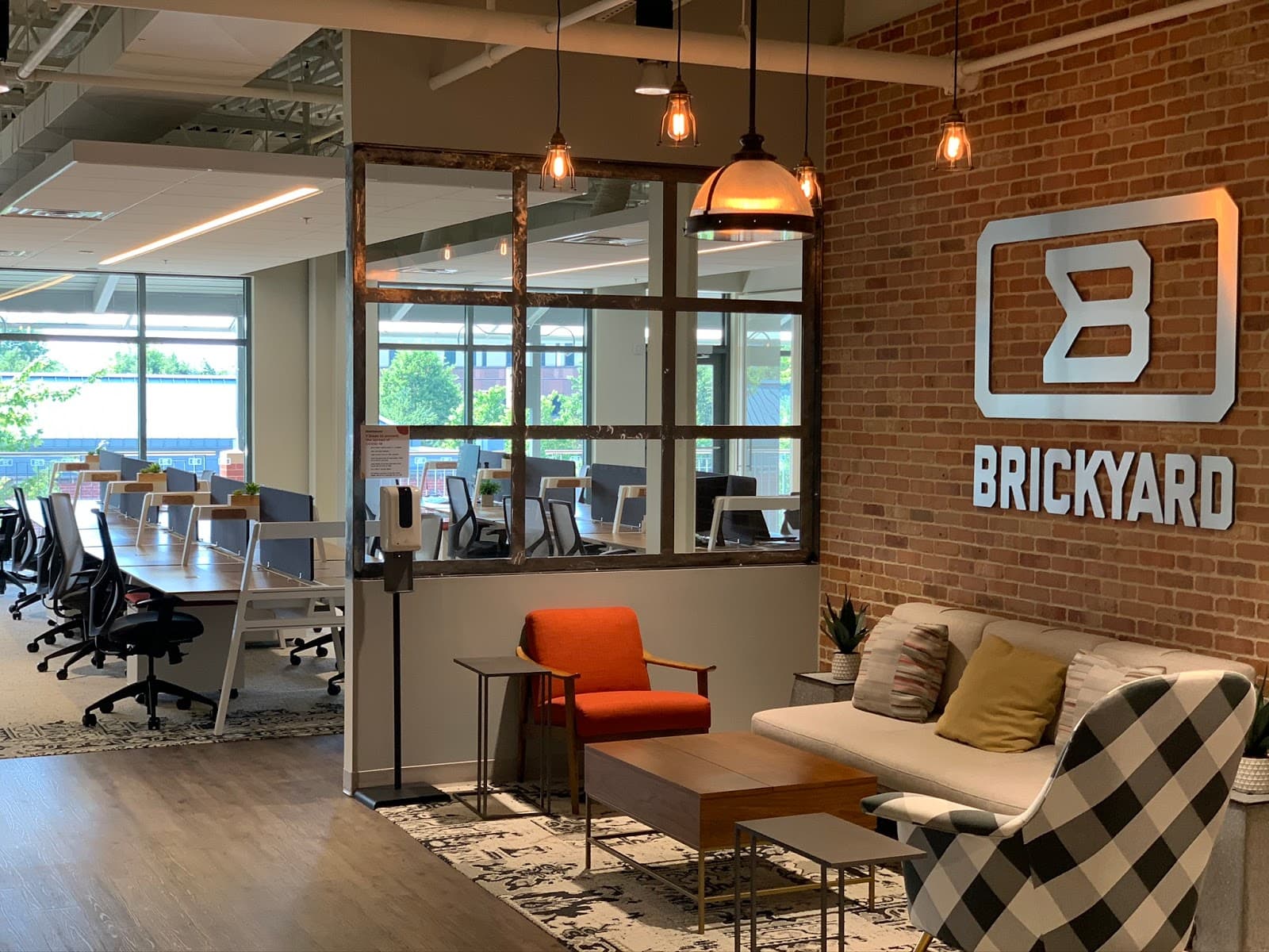 Brickyard Ashburn interior photo 2