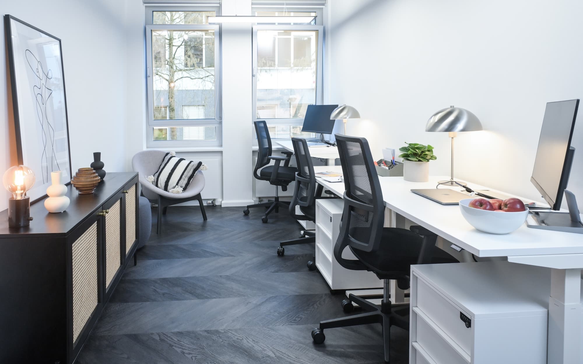 Boardroom 1 interior photo 8