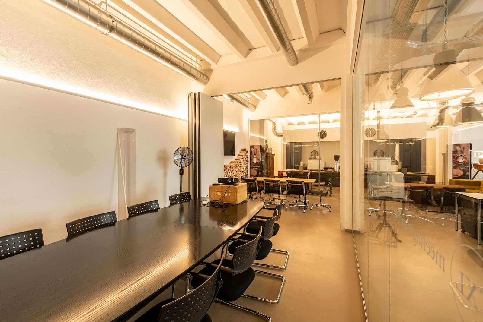 Citizen Space Zurich interior photo 11