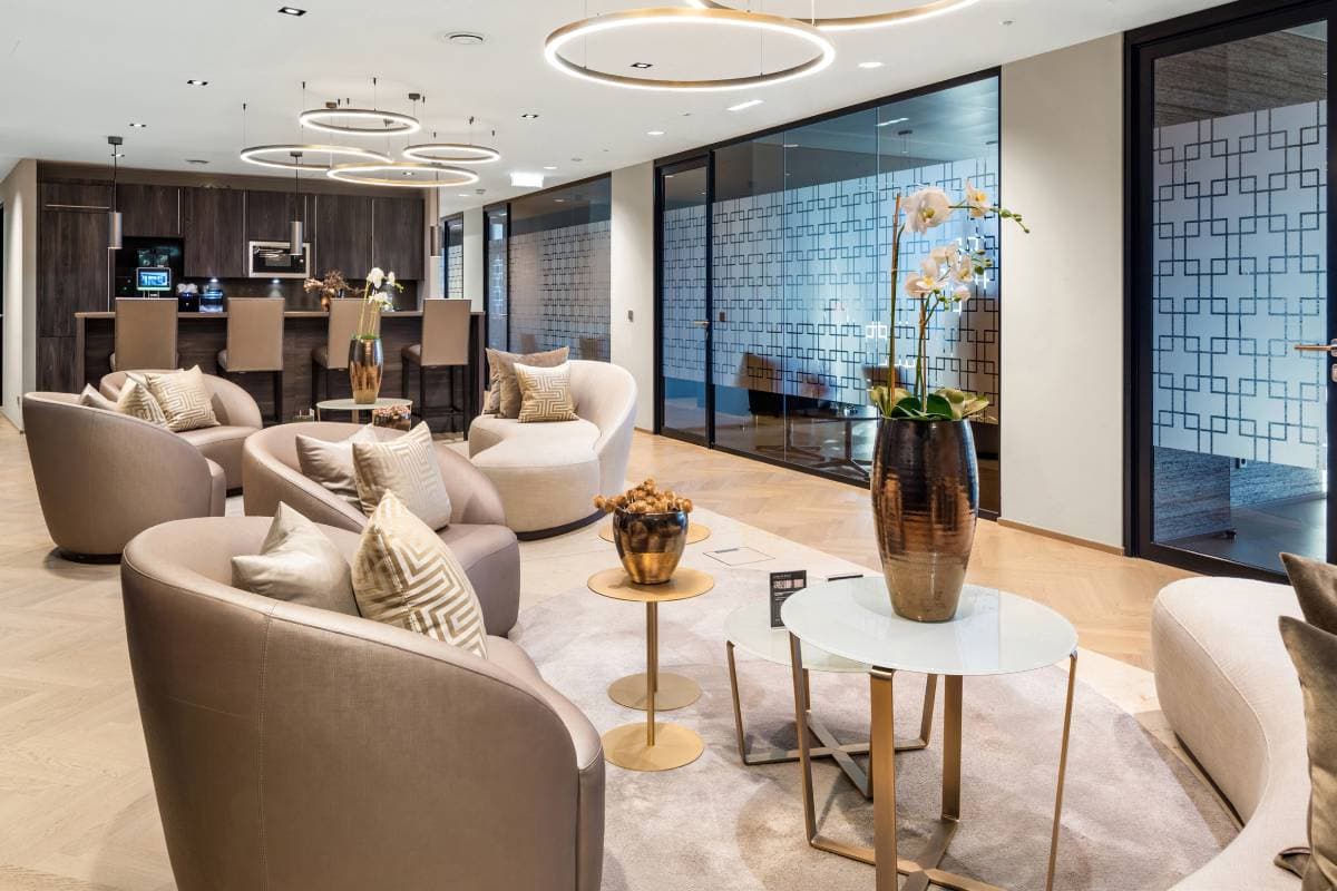 COLLECTION Business Center Wien Goldenes Quartier interior photo 3