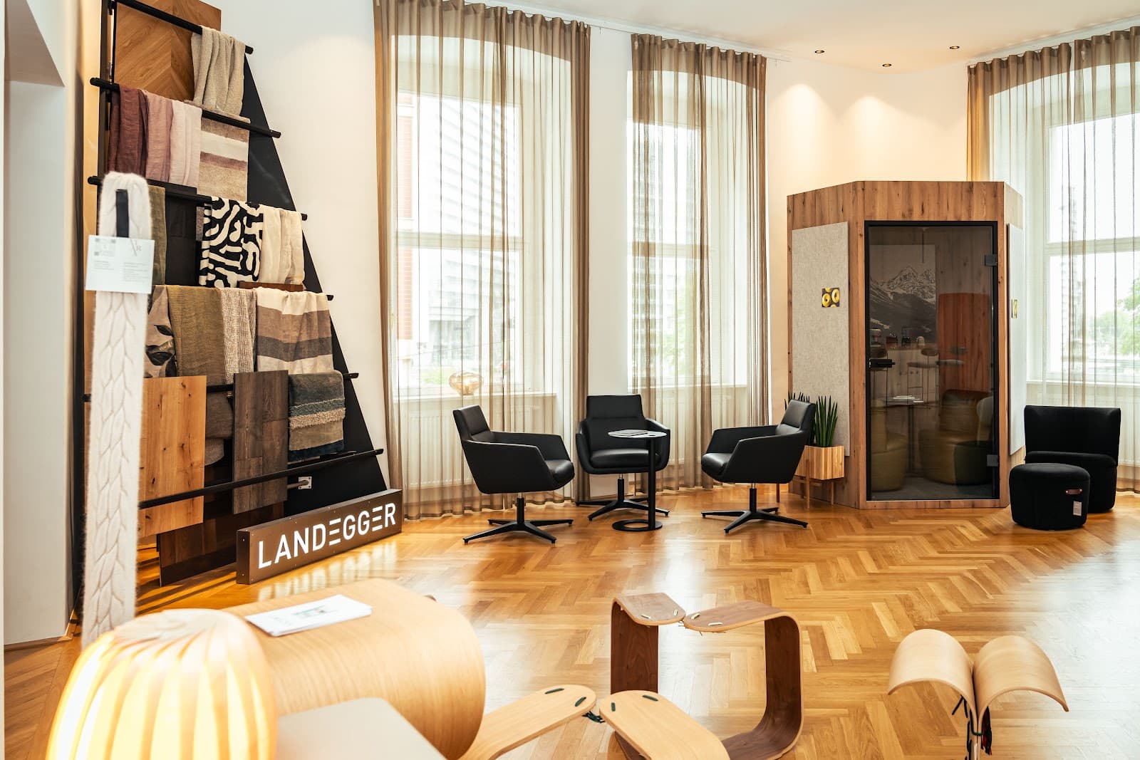 cowerk Wien interior photo 2