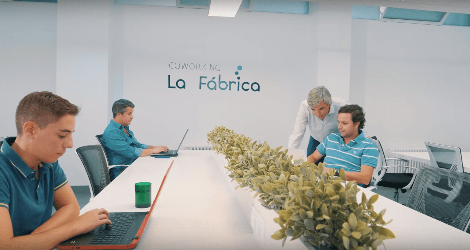 Coworking La Fabrica Cuzco espacio de oficinas interior photo 5