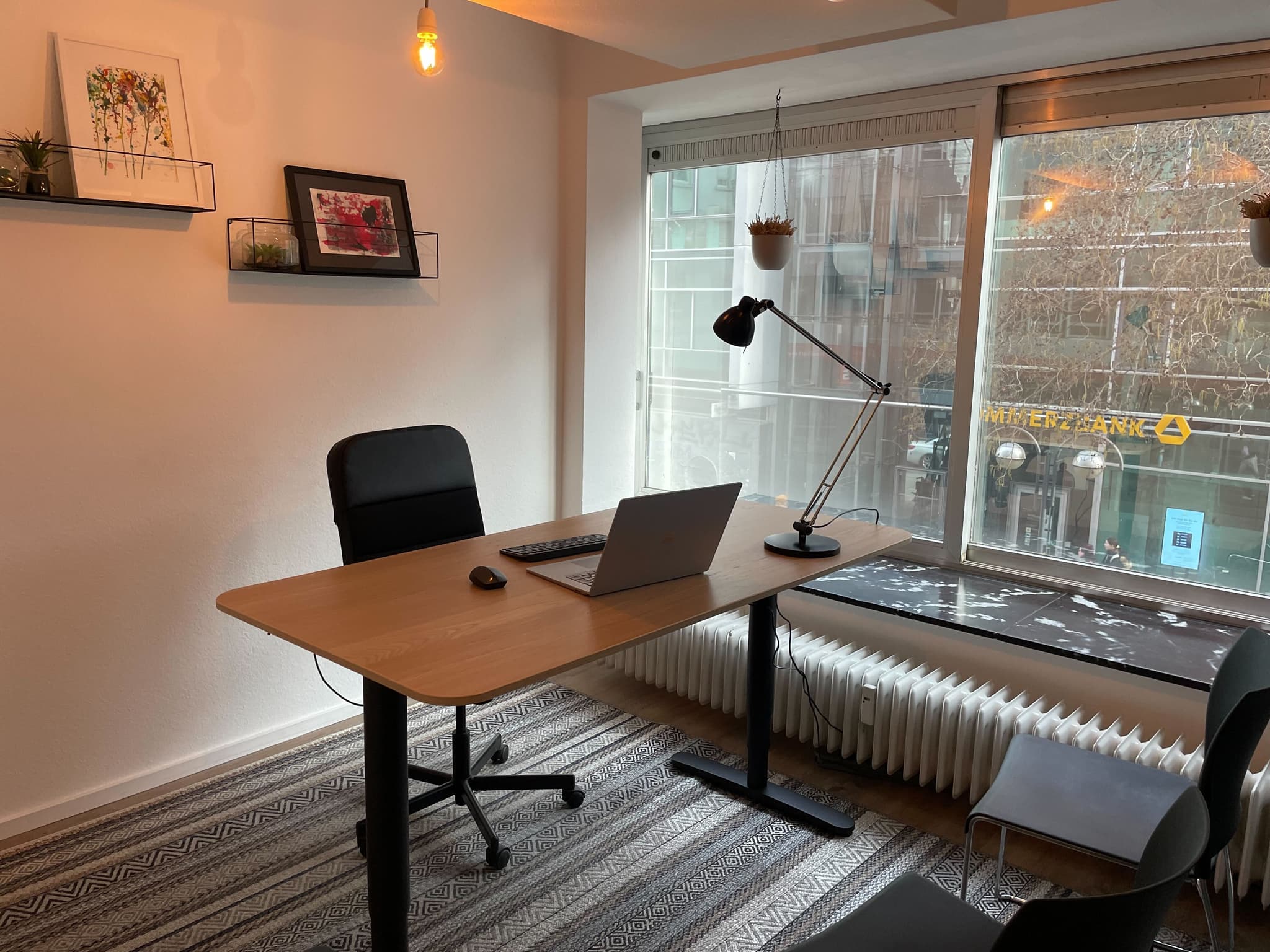 Day Pass at Die Zentrale Coworking interior photo 3