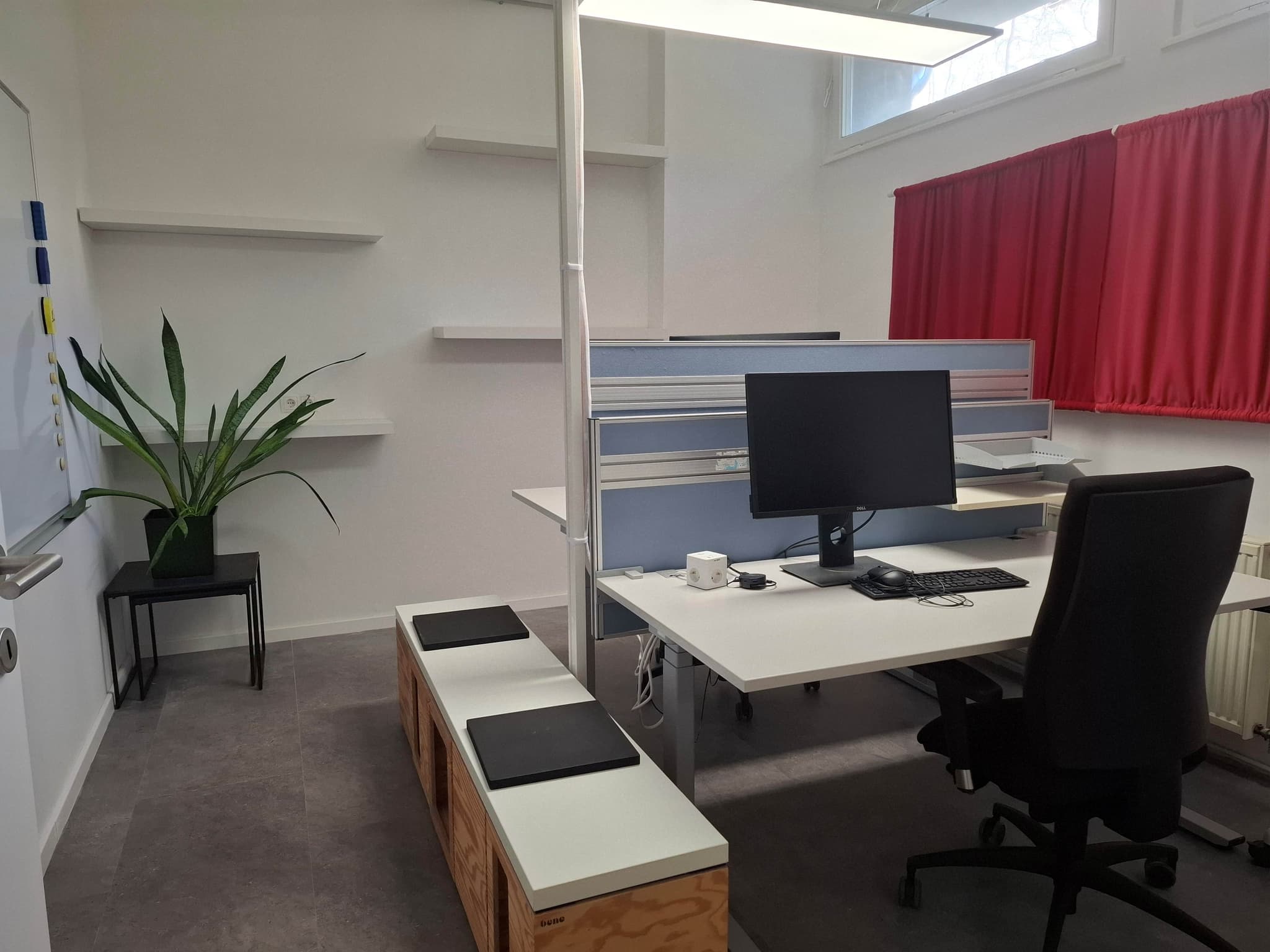 Day Pass at IHRwork.space interior photo 5