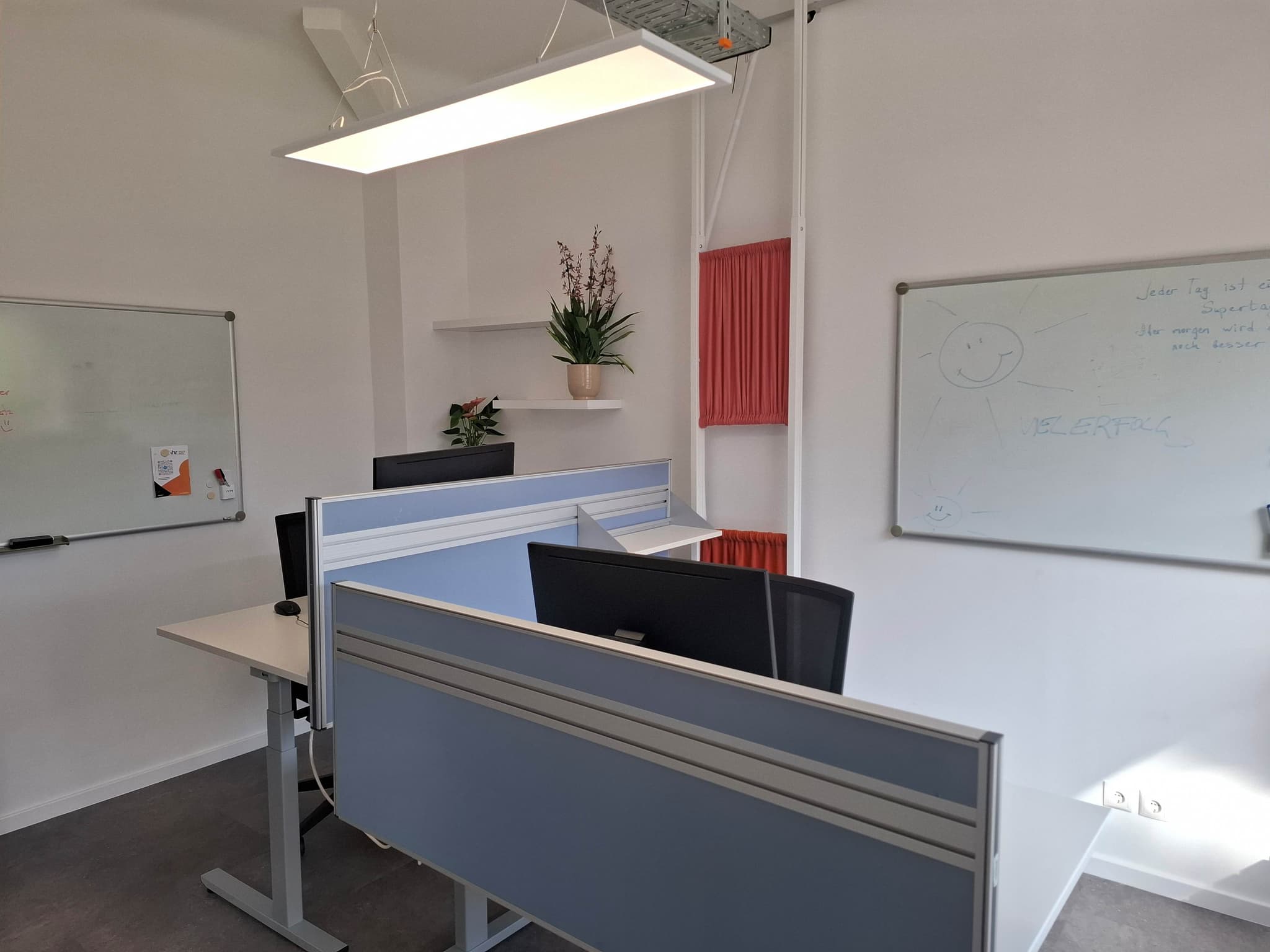 Day Pass at IHRwork.space interior photo 7
