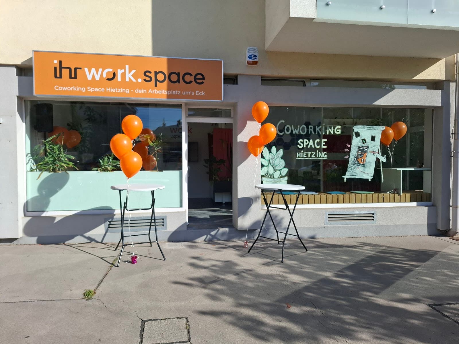 Day Pass at IHRwork.space interior photo 4