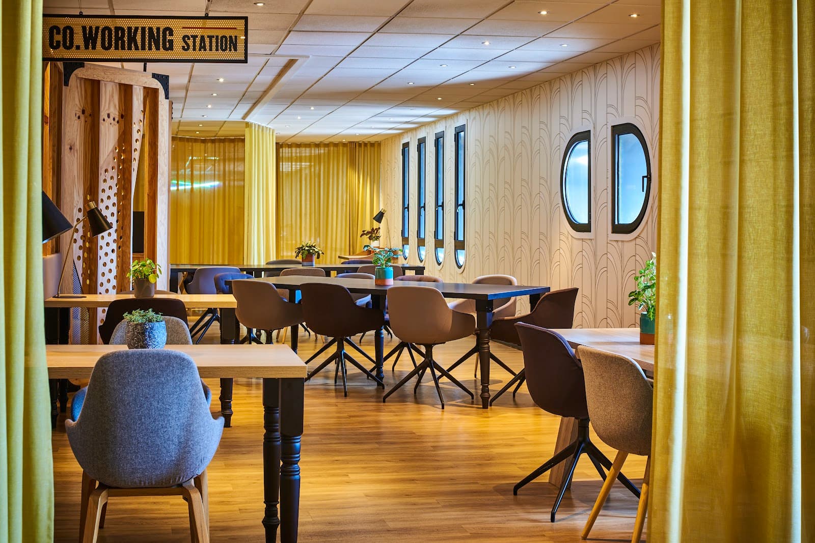 Coworking Station – Mercure Paris Gare de Lyon