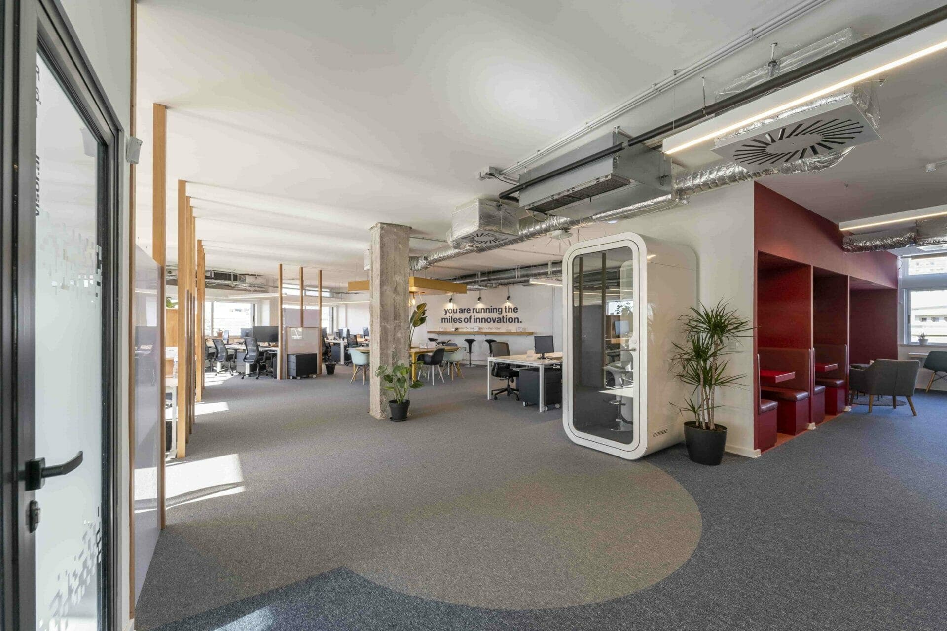 Fintech House Lisboa interior photo 1