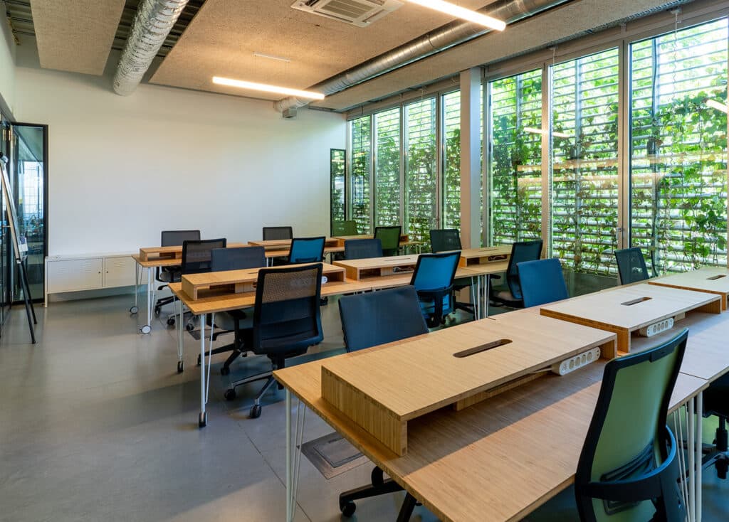 Heden Workspaces - Santa Apolónia interior photo 5