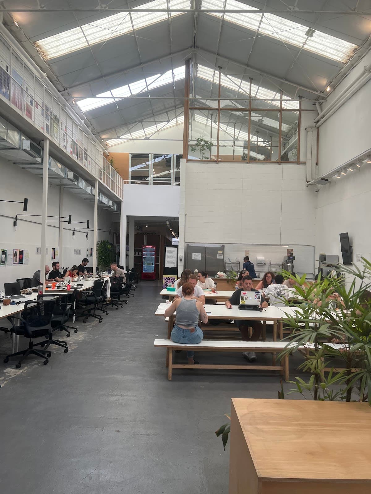 Huerta Coworking interior photo 3