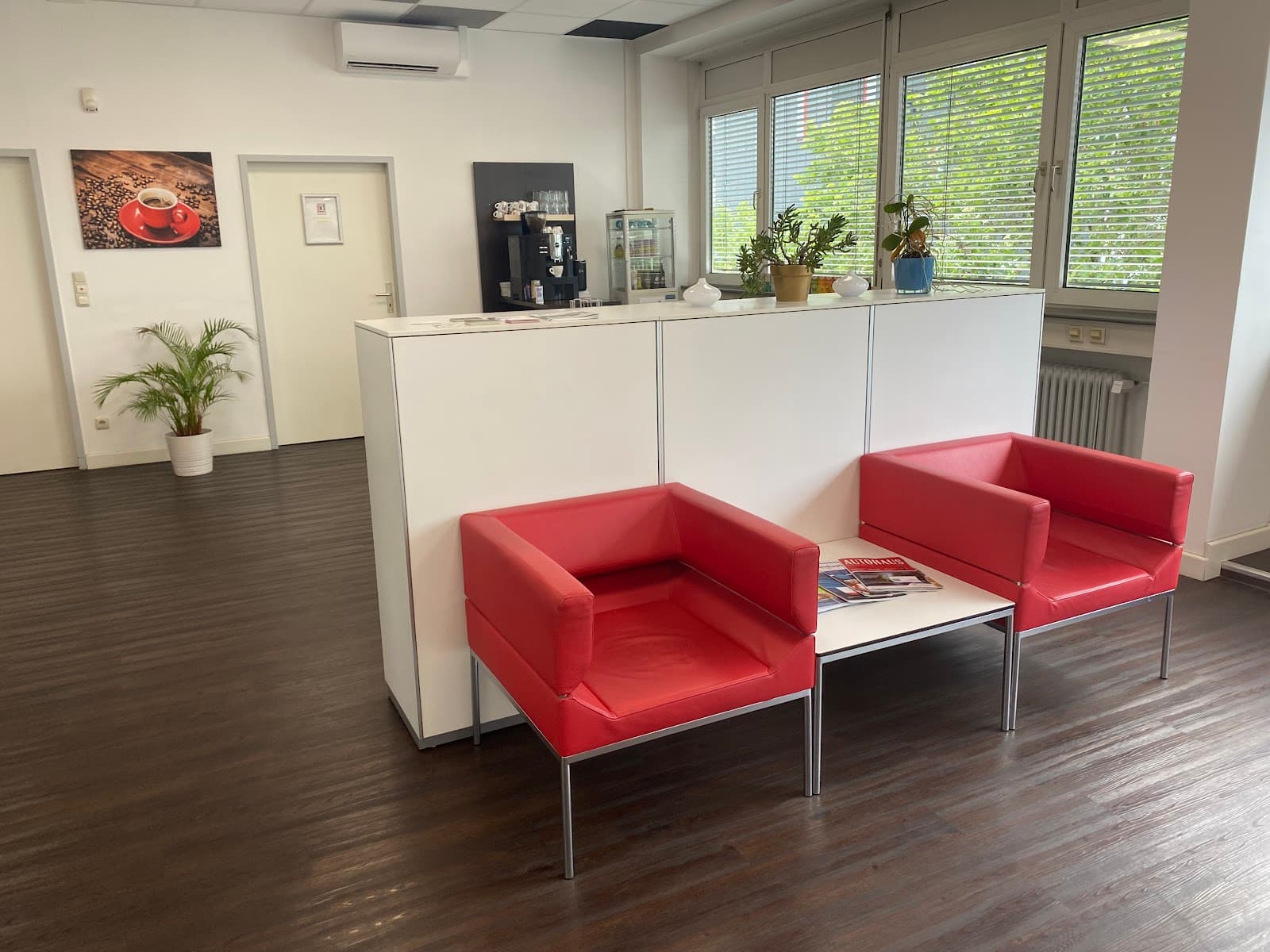 k1 BusinessClub Ostend | Coworking & Private Offices interior photo 5