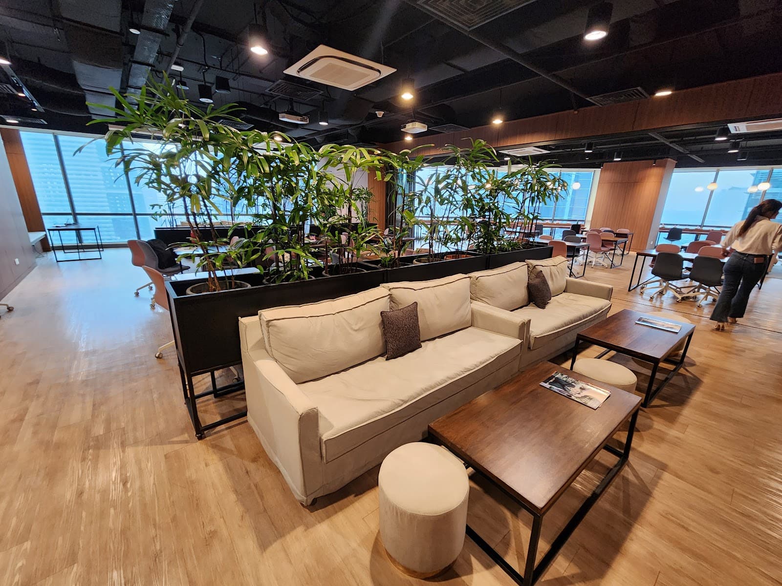 Komune Co-working, The Vertical interior photo 7
