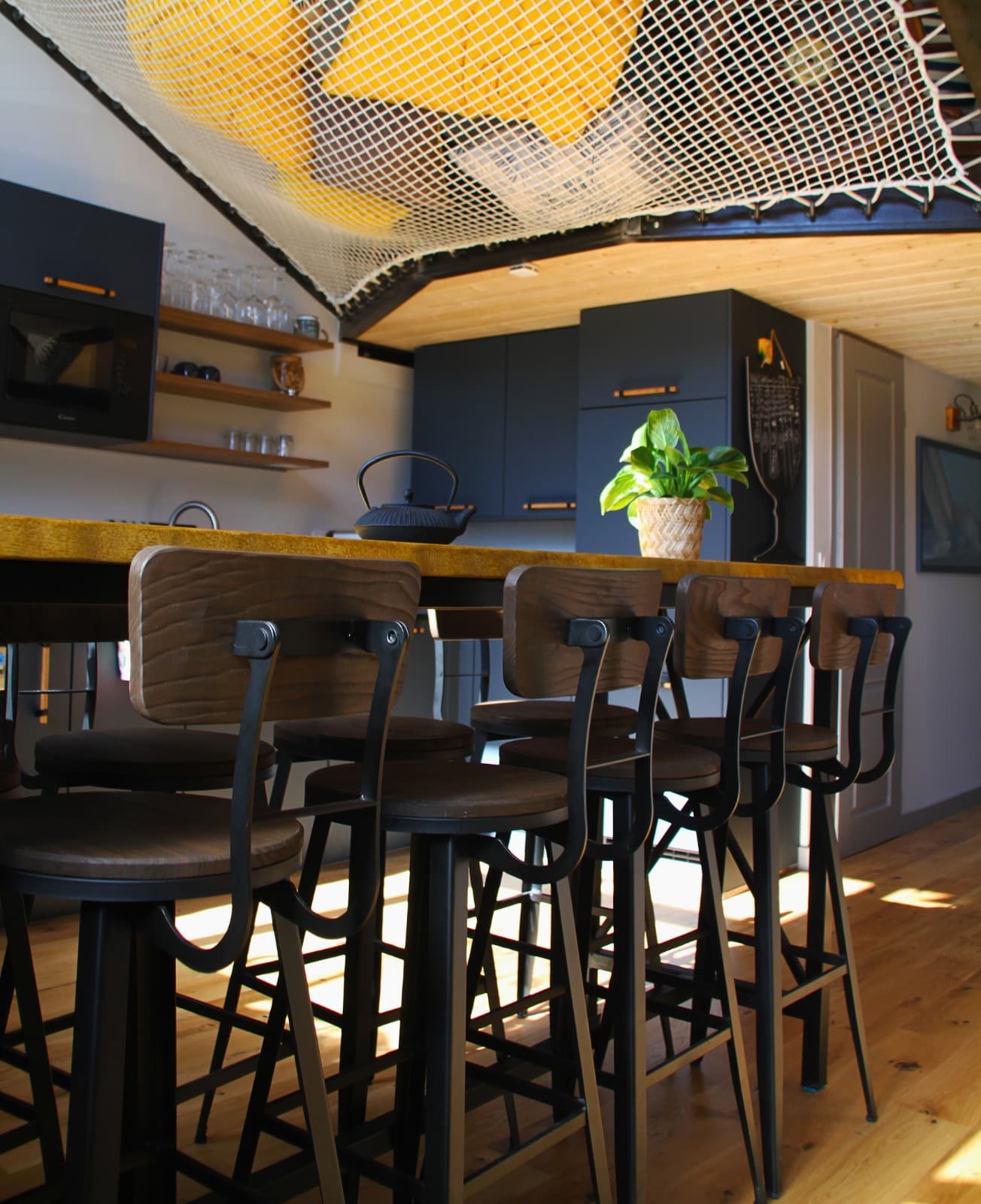 L'Equipage coworking interior photo 4