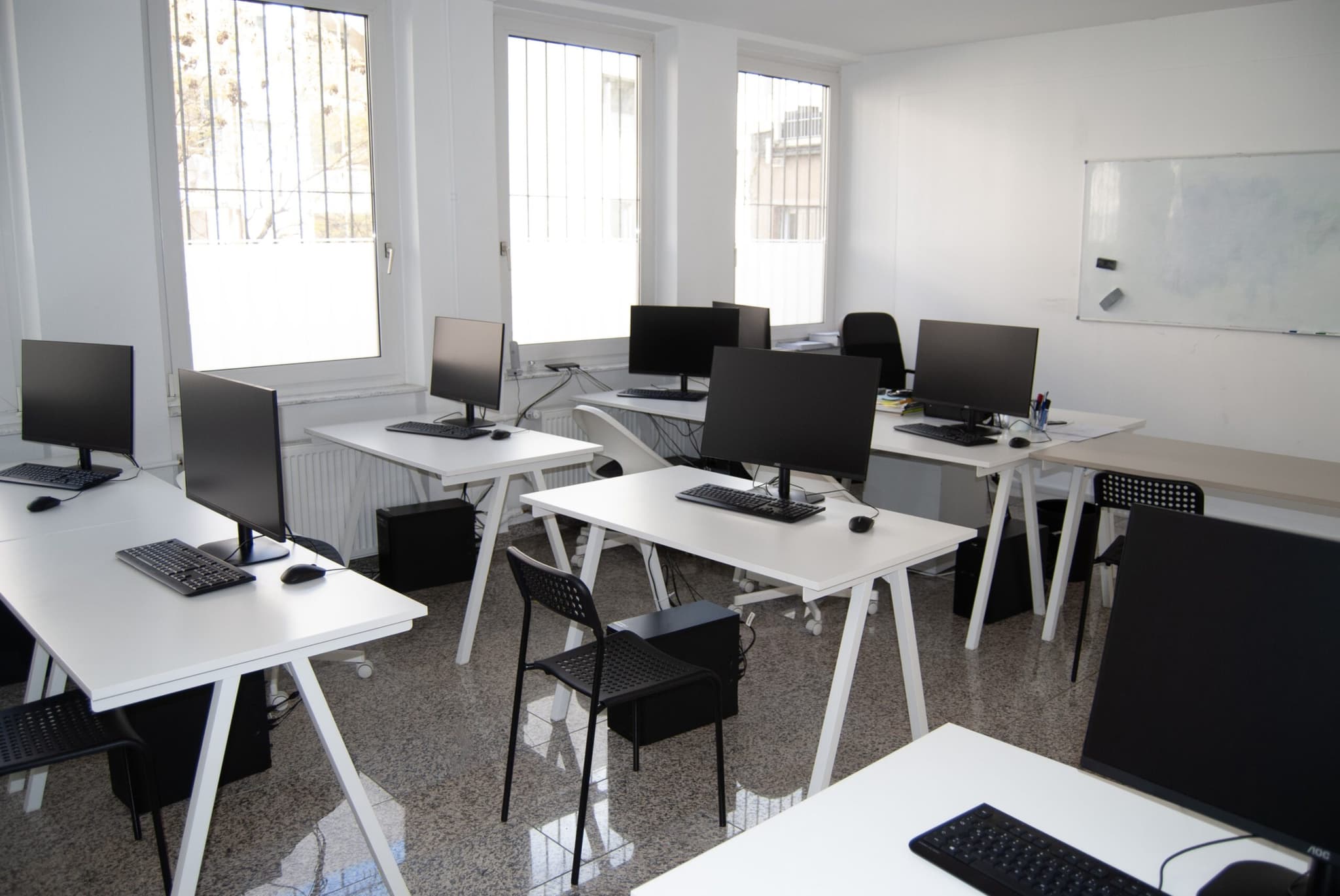 Neckar Hub GmbH interior photo 2