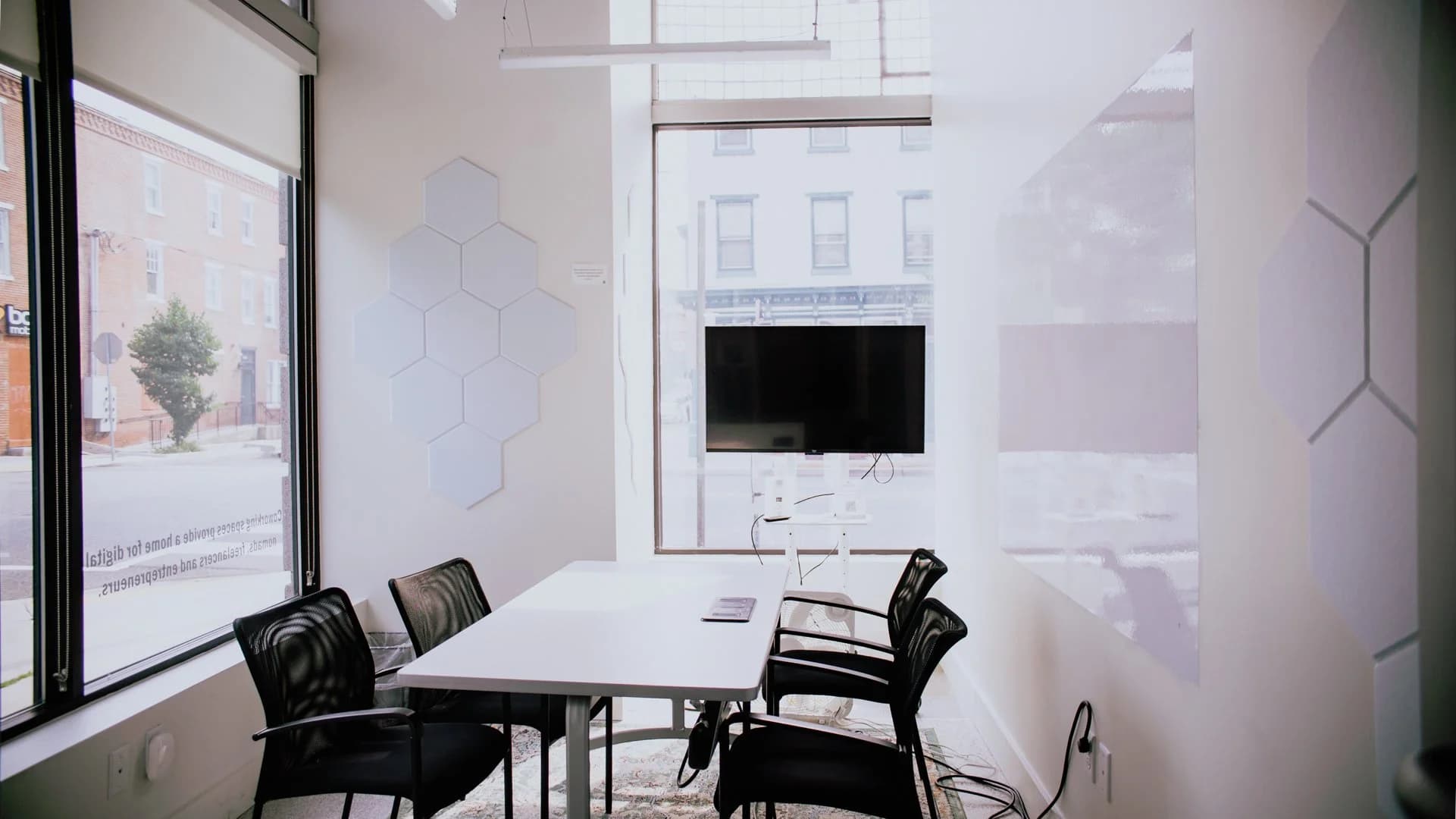 Pursuit Coworking interior photo 8
