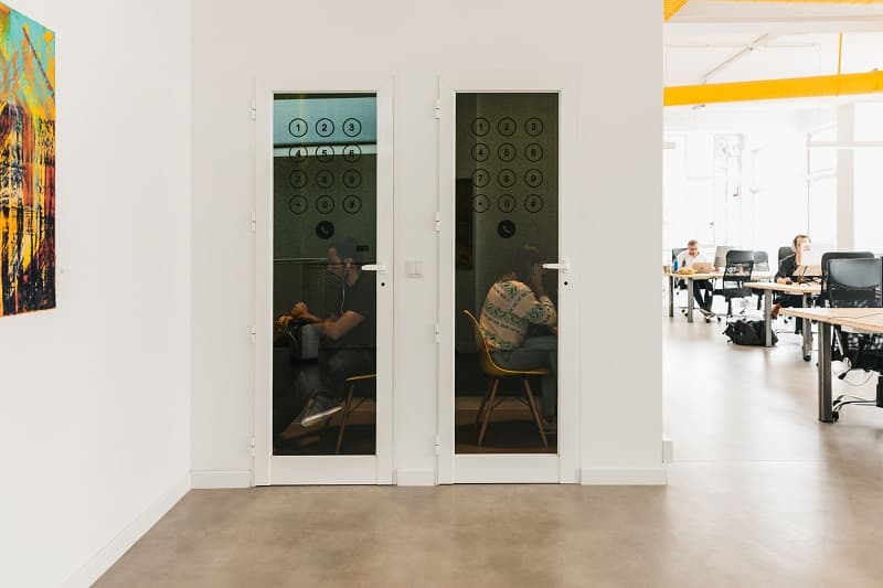 Resvés Cowork Space interior photo 4