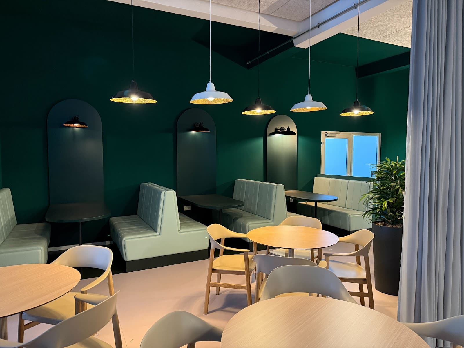 Scaling Spaces – Bouché Höfe interior photo 10