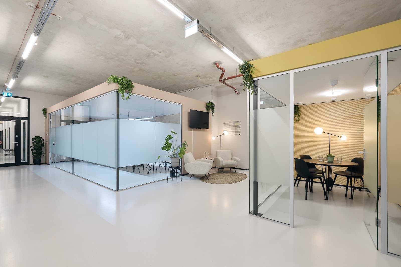 Scaling Spaces - Gerichtstrasse interior photo 2