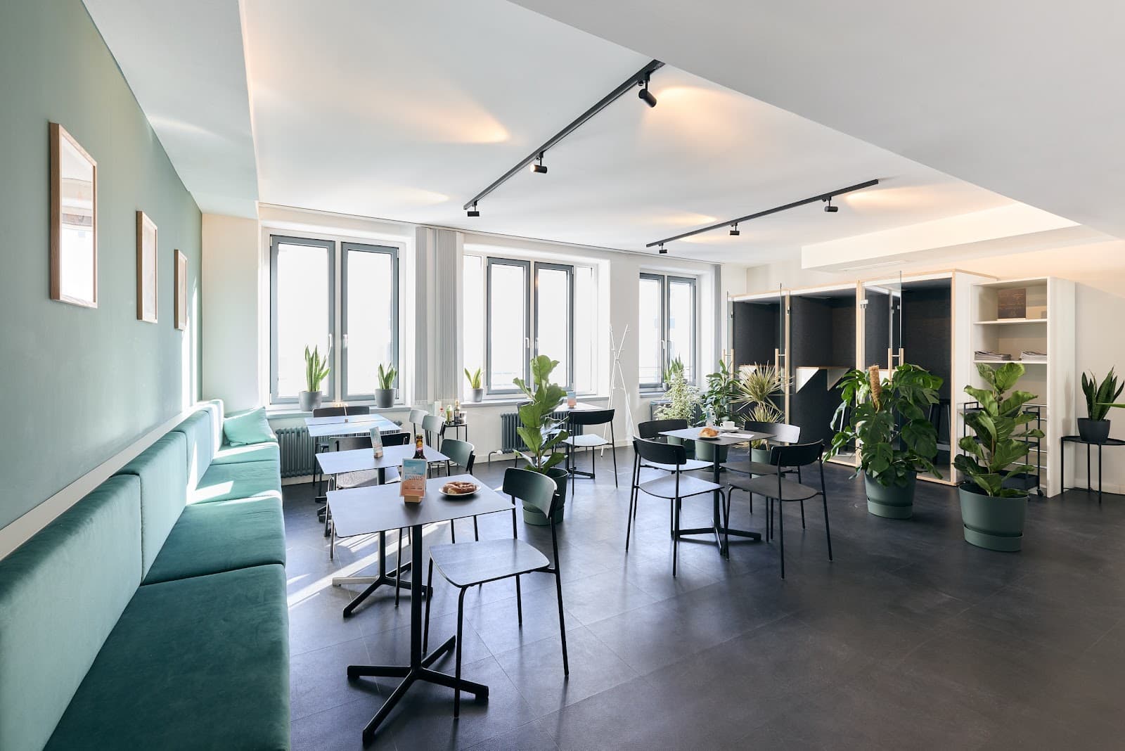 Scaling Spaces - Isartor interior photo 8