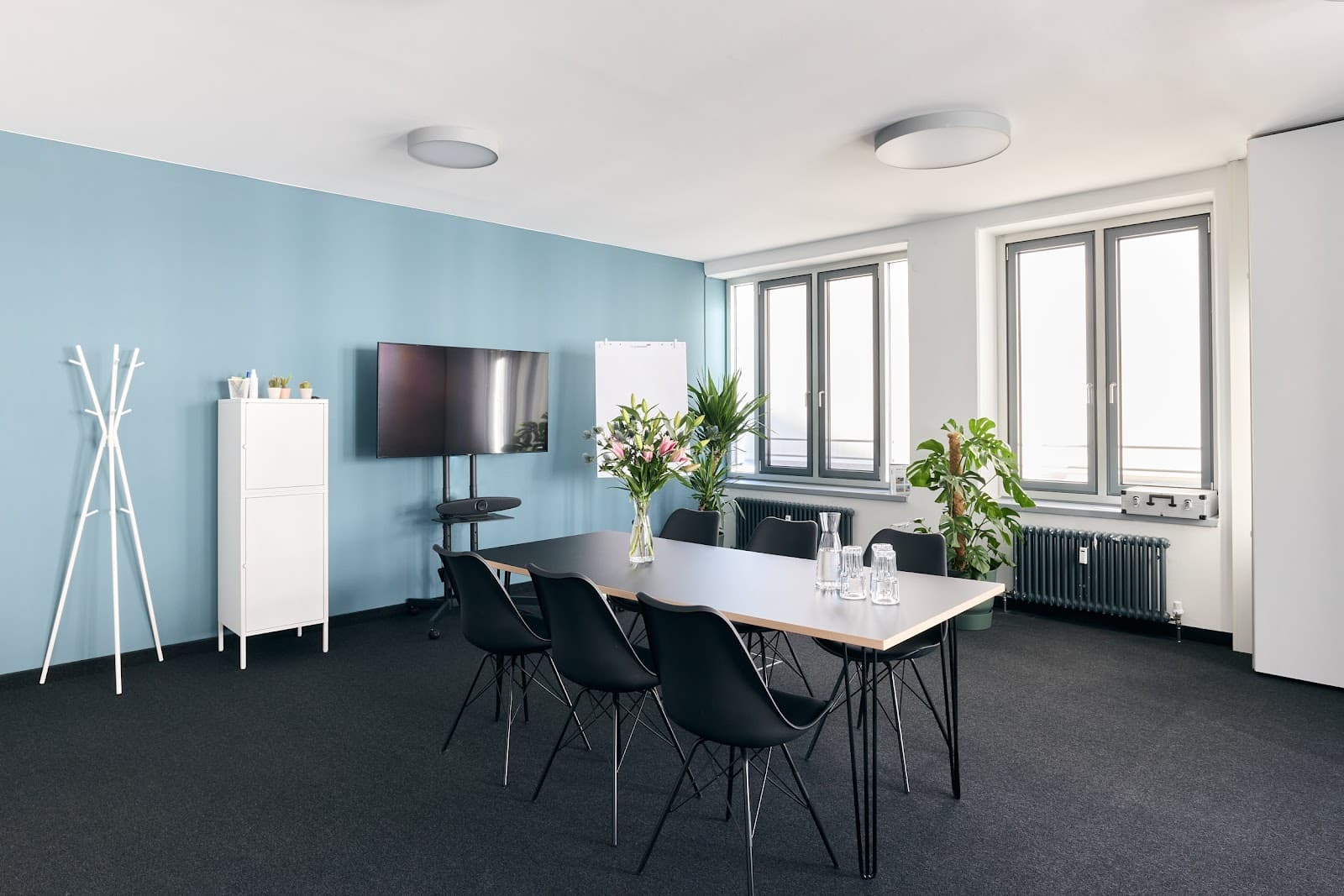 Scaling Spaces - Isartor interior photo 7