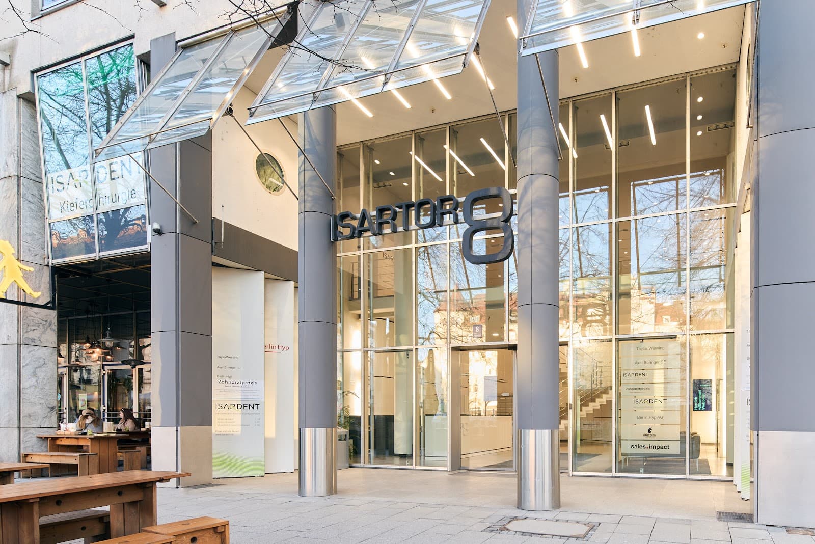 Scaling Spaces - Isartor interior photo 13