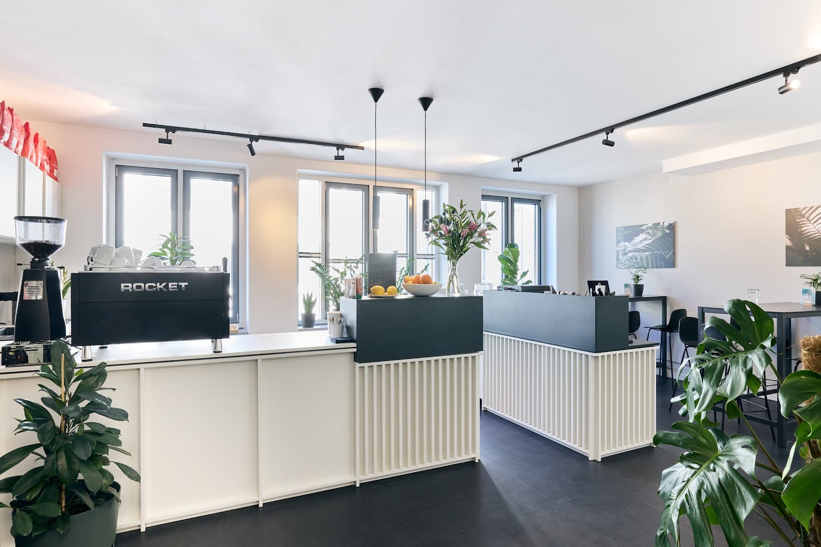 Scaling Spaces - Isartor interior photo 9