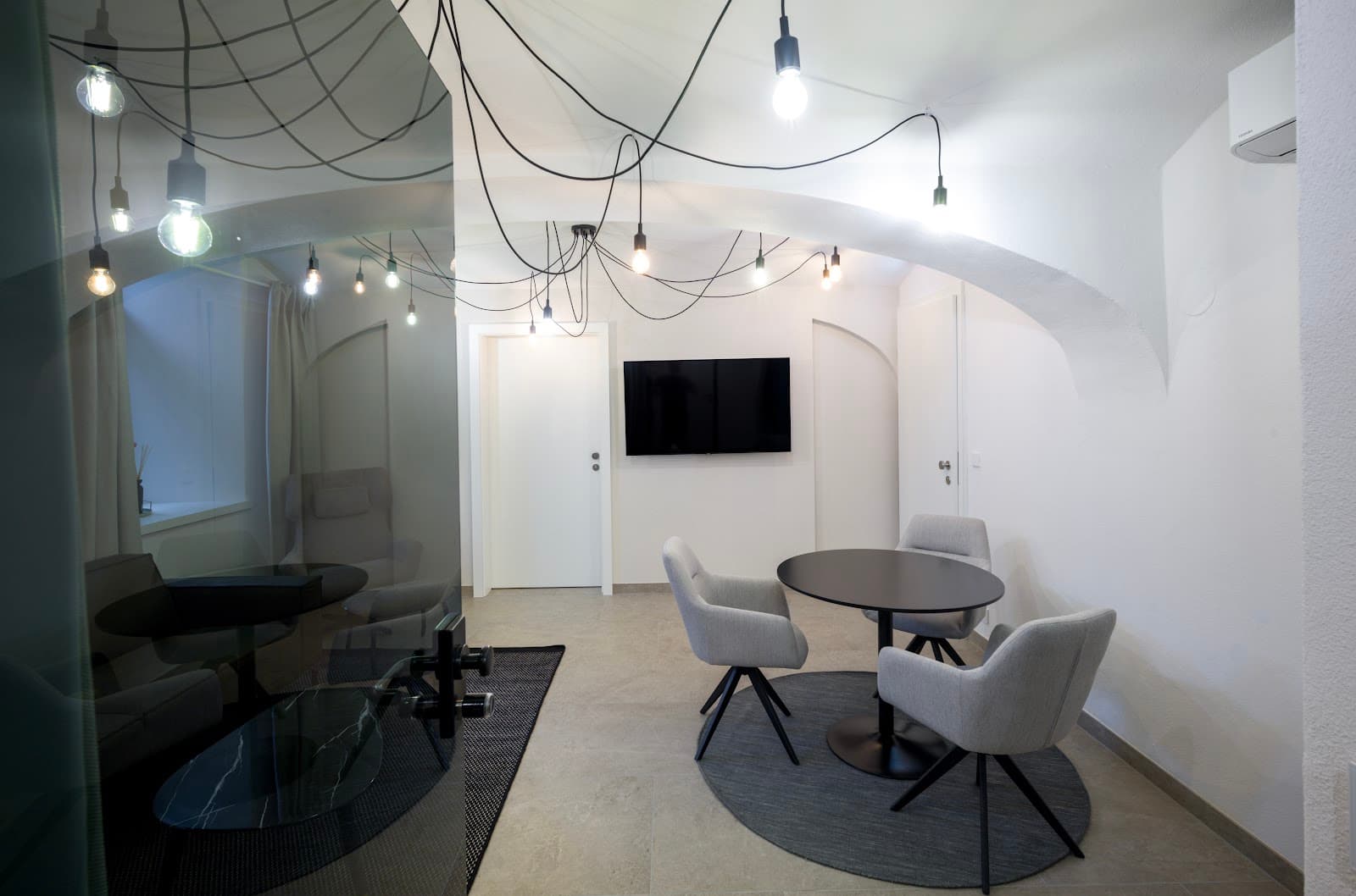 Sissi Works - Coworking Space Wien interior photo 12