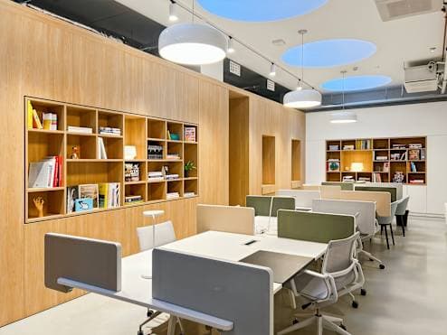 Spaces Postitalo
