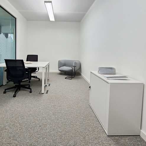 Spaces Square One interior photo 3