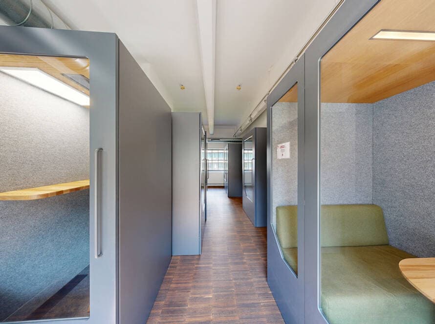 Startup House | by Lumia - Coworking Space interior photo 13