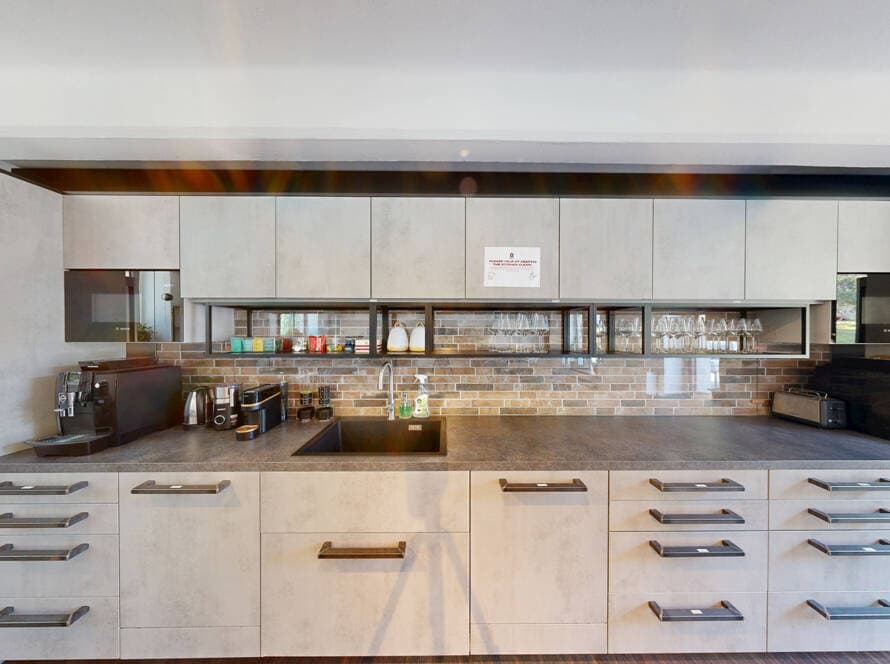 Startup House | by Lumia - Coworking Space interior photo 8