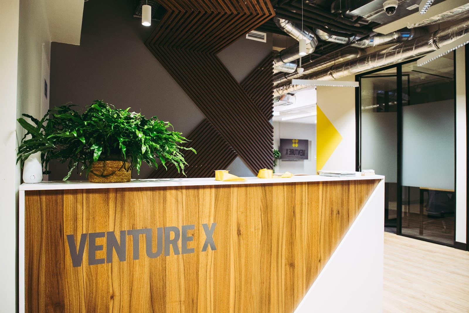 Venture X Portugal interior photo 5
