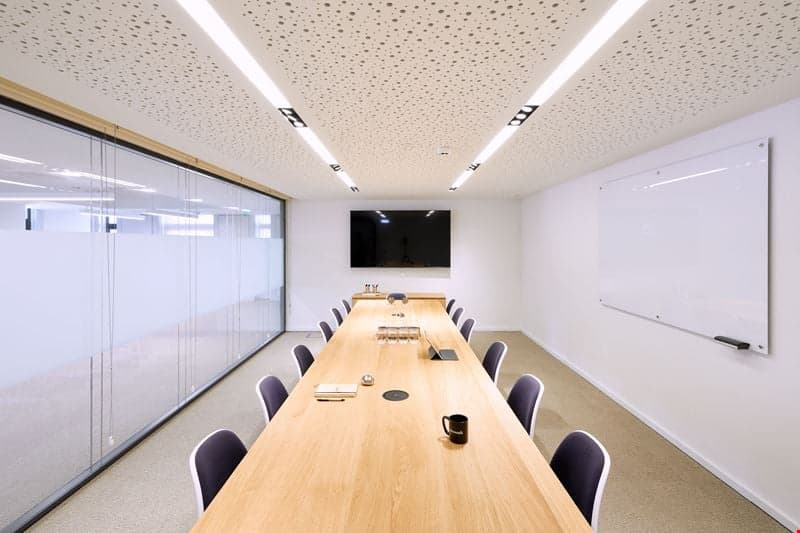 WeWork 50 R. Alexandre Herculano interior photo 6