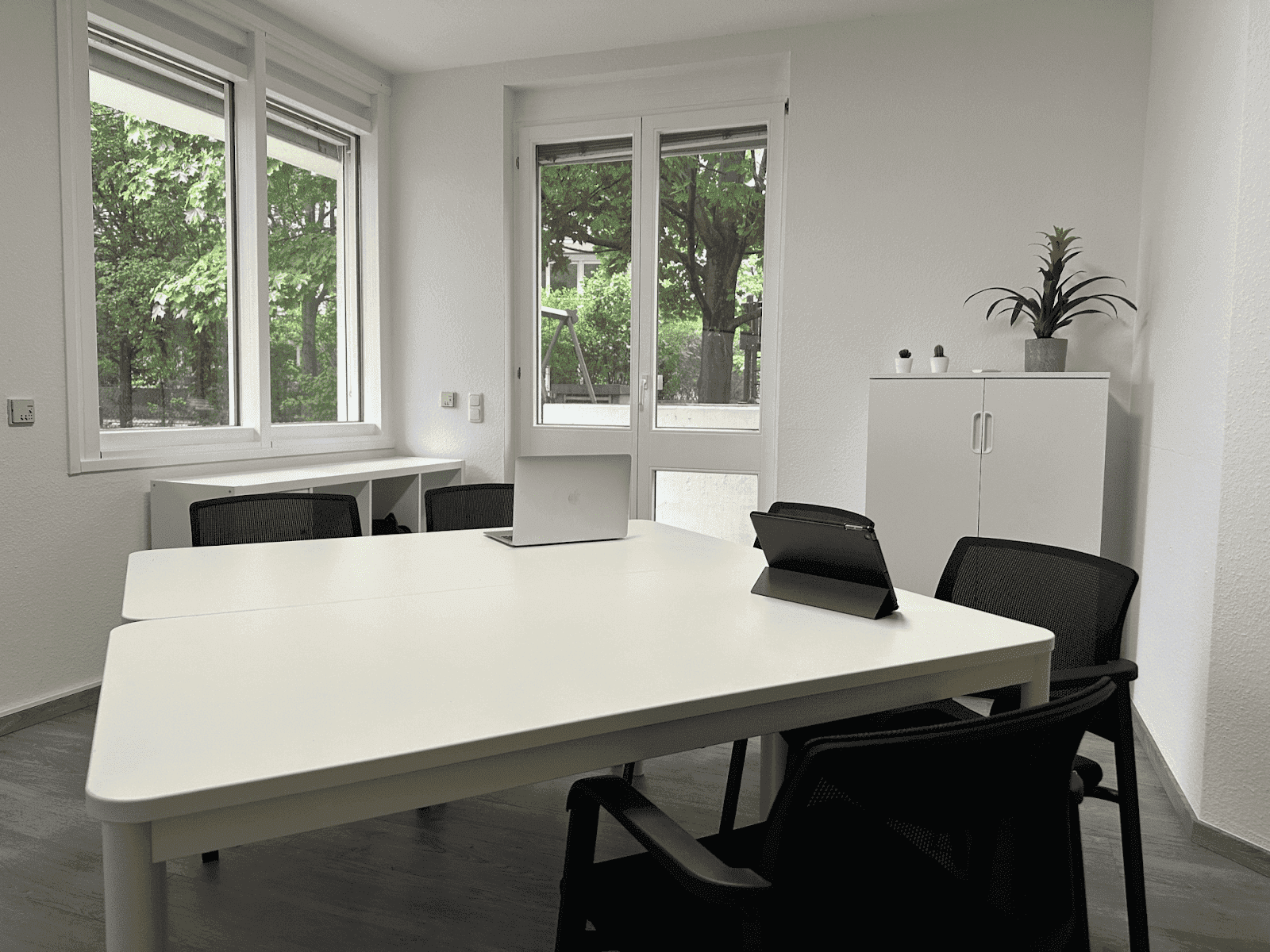workspaceIn Stadtpark - Coworking Space Nürnberg interior photo 3