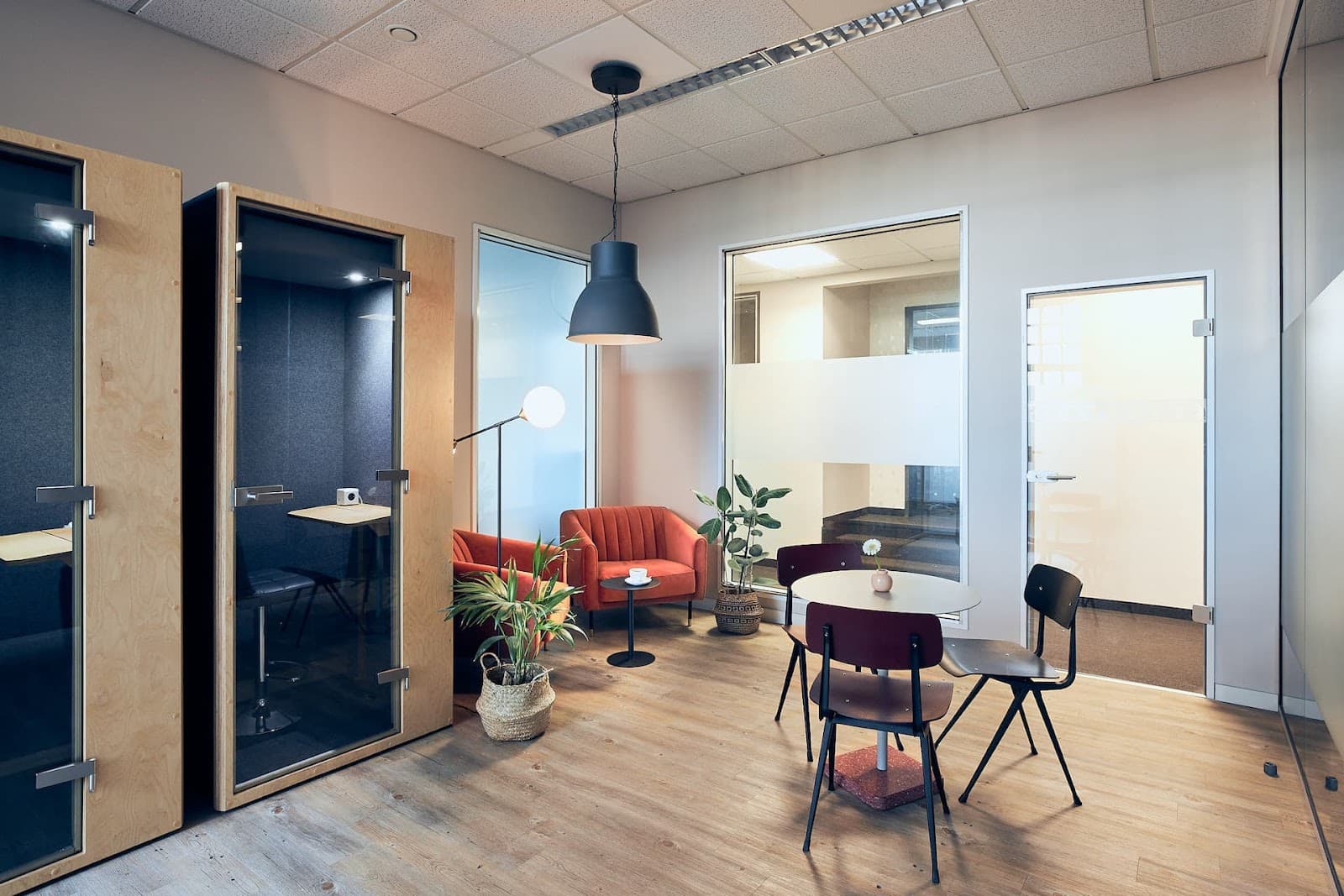 Workspaces Berlin – AEG interior photo 7